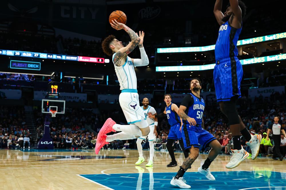 员在其中的 员在其中的