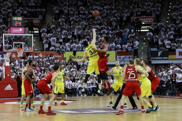 虎在高压情 虎在高压情