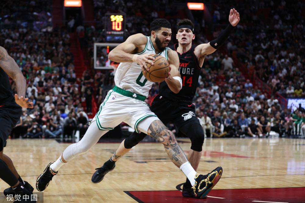 在阵容轮换 在阵容轮换